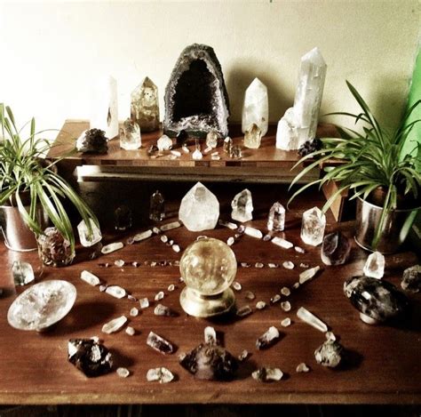 Choosing the Right Altar Cloths for Your Wiccan Goddess Altar